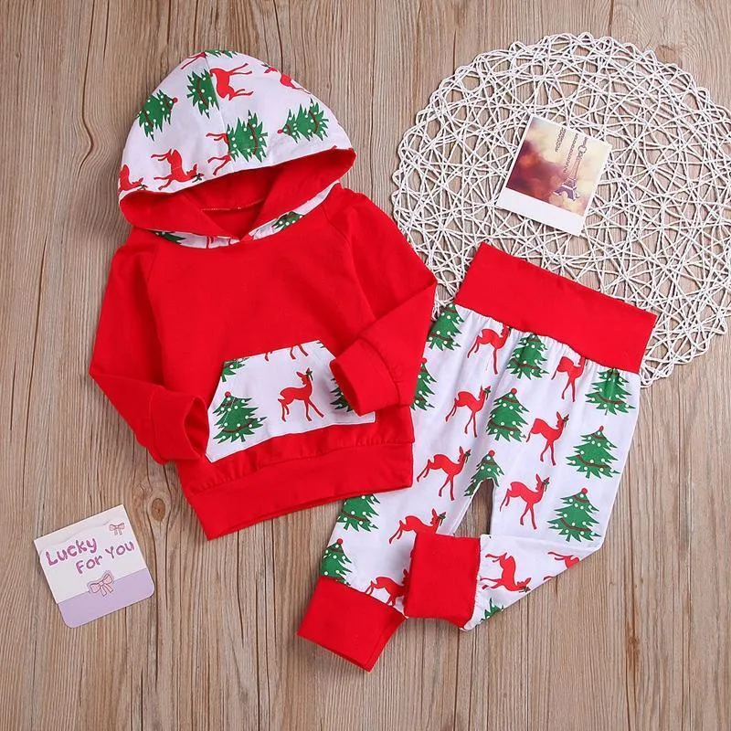 2-piece Elk and Tree Printed Hoodie and Pants Set
