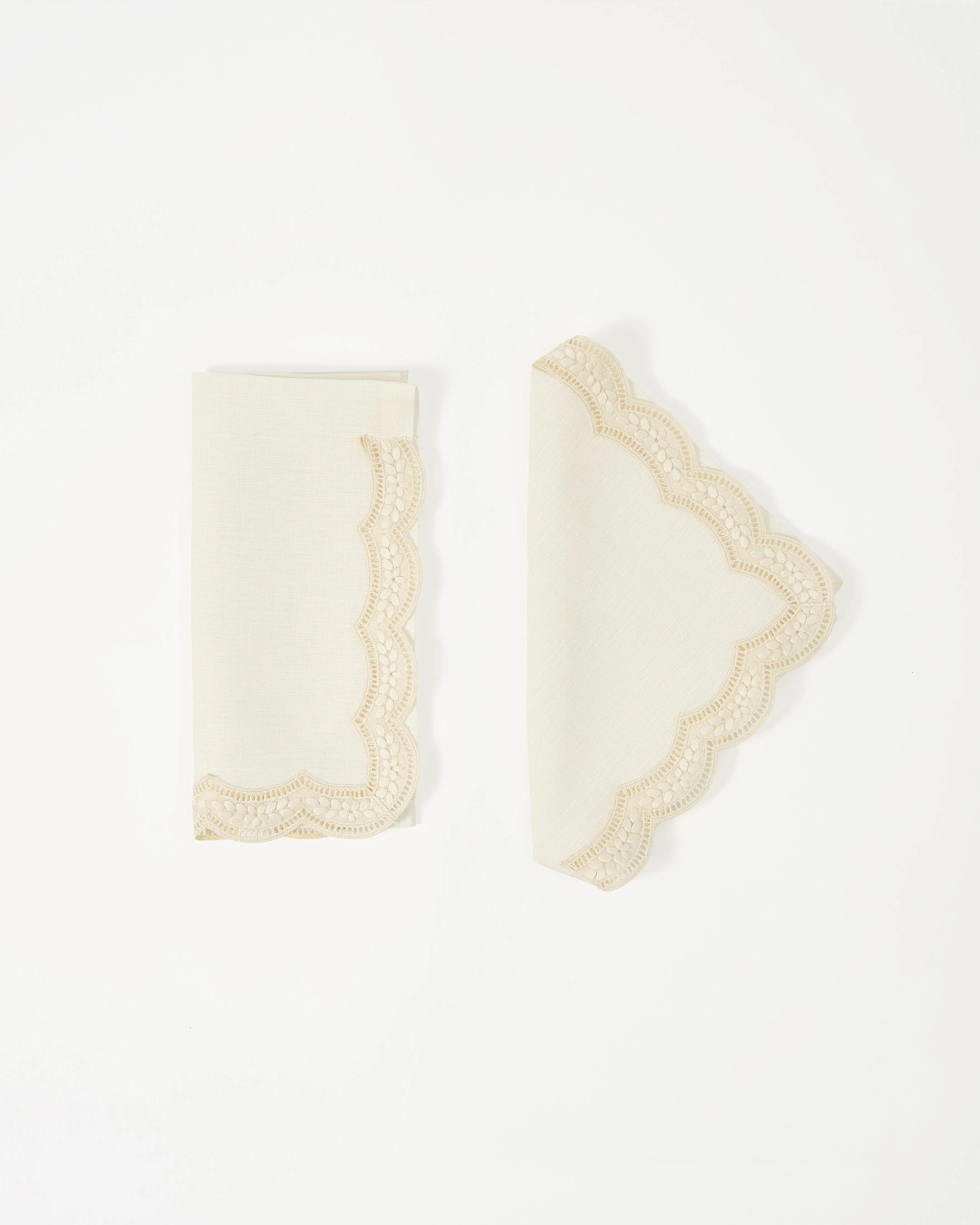 Emilia Scallop Embroidered Napkin
