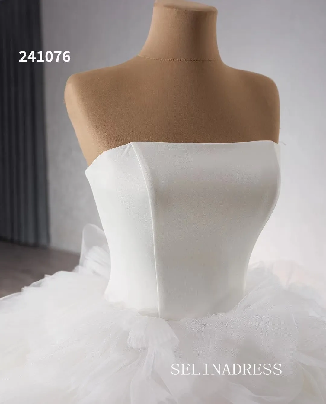 Luxury Haute Couture White Wedding Dress Strapless Ruffles Ball Gown Bridal Dresses 241076