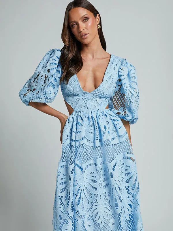 Trendy Floral Lace Low-Back Dress for Events