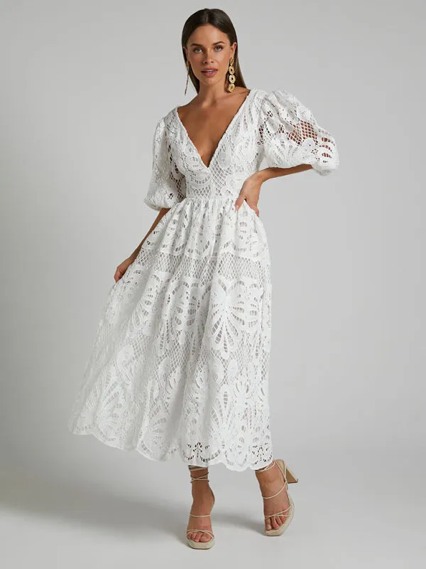 Trendy Floral Lace Low-Back Dress for Events